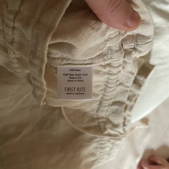 First Rite Linen Blouse - Picture 3 of 7